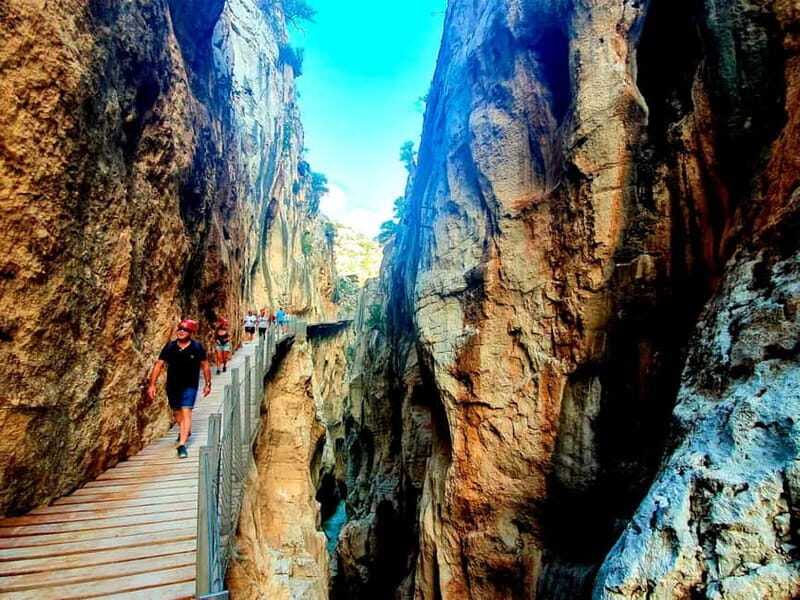 From Malaga: Caminito del Rey Sunset Tour with Transfer - Who Should Consider This Tour?