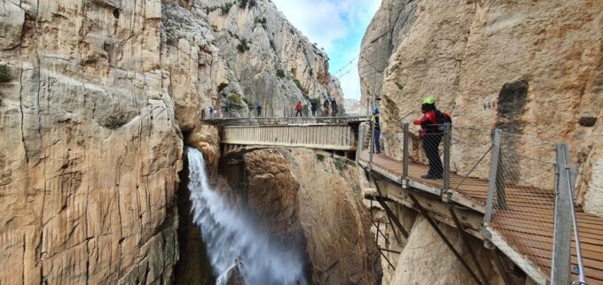 From Malaga: Caminito Del Rey/White Village Tour & Tapas - Exploring Álora: Guided City Tour
