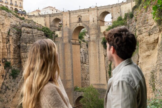 From Málaga: Ronda, Wine & Olive Oil Tasting Small Group - Notable Landmarks and Attractions