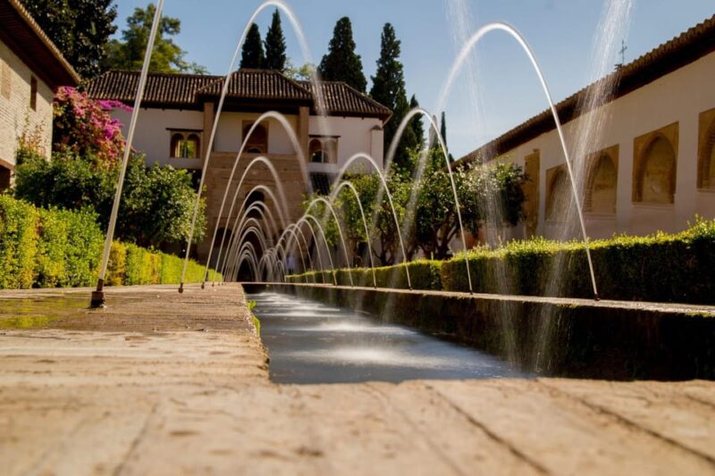 From Málaga: Sunset Alhambra Tour With Tickets - Key Points