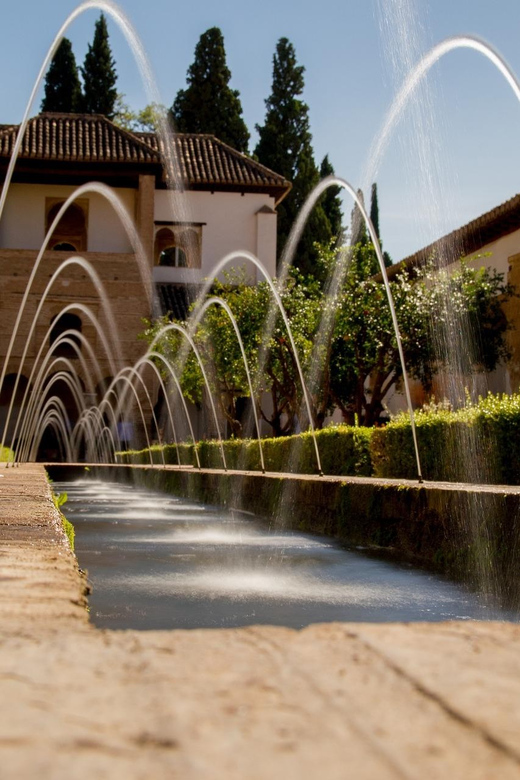 From Málaga: Sunset Alhambra Tour With Tickets - Transportation and Accessibility
