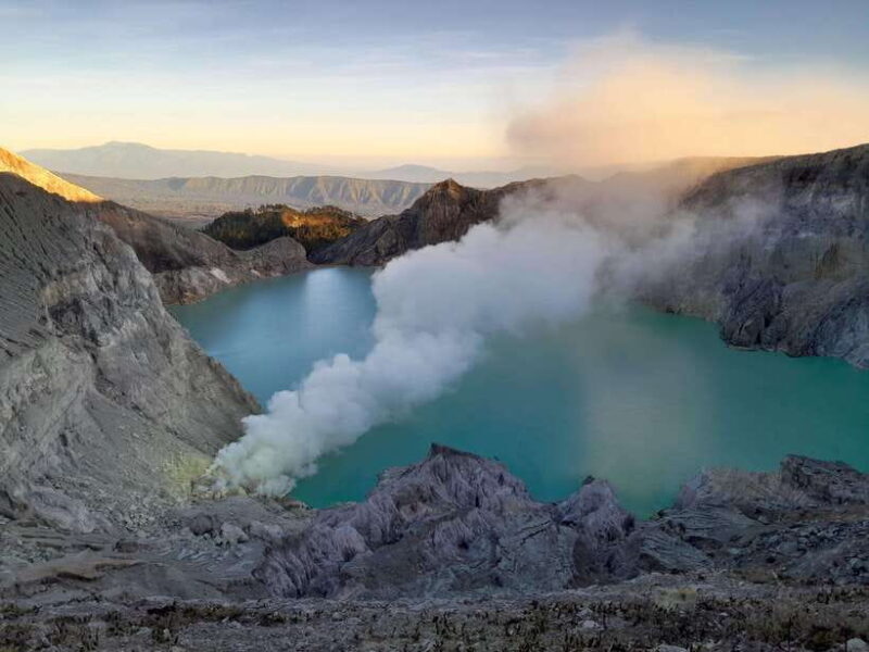 From Malang: Mount Bromo and Ijen 2D1N Shared Guided Tour - The Experience: What Travelers Say