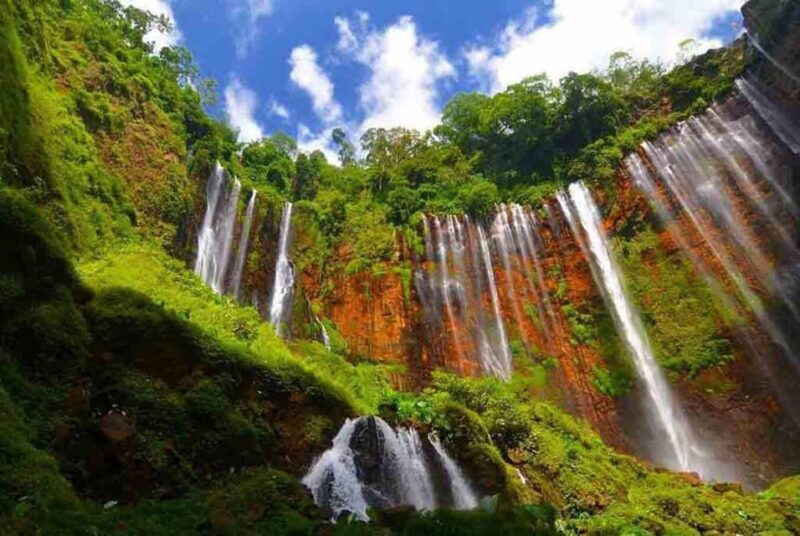 From Malang: Tumpak Sewu Waterfall Guided Tour - Guided Descent to Waterfall