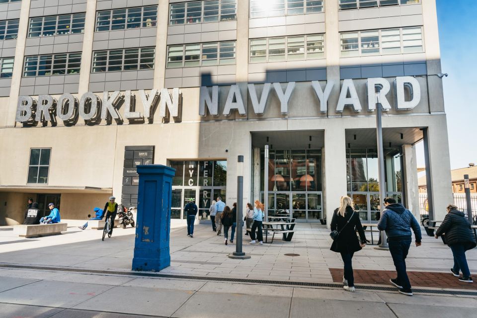 From Manhattan: Half-Day Brooklyn Food and Culture Bus Tour - DUMBO Experiences