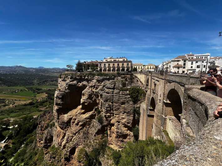 From Marbella/Estepona: VIP Tour Ronda + Setenil D. L. Wineries - Exploring Setenil De Las Bodegas