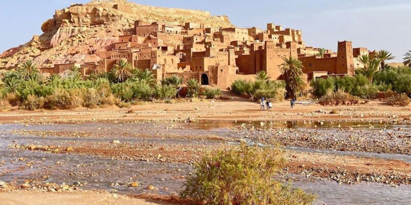 From Marrakech: Merzouga 3-Day Desert Tour With Luxury Camp - Day 2: Dades to Merzouga