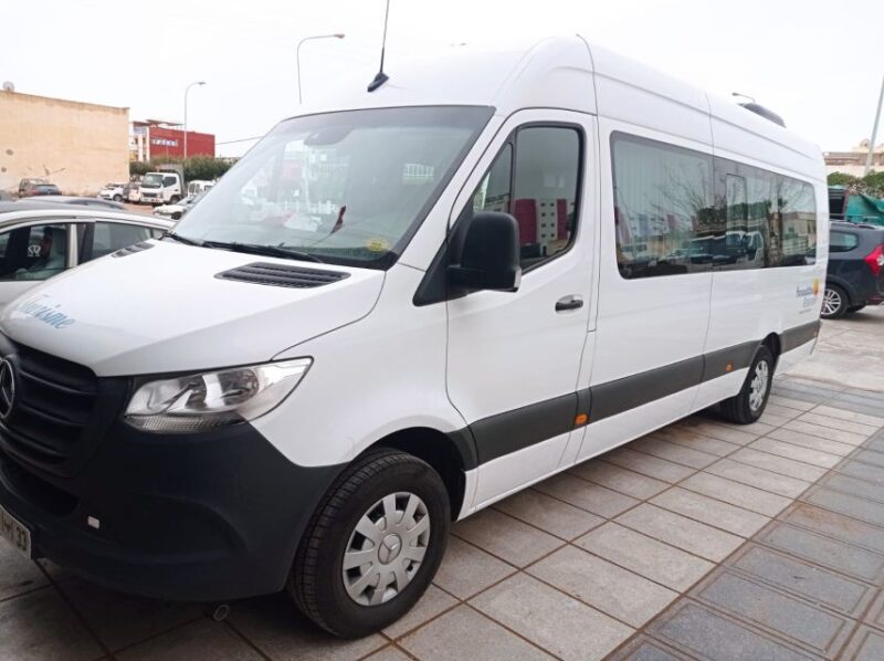 From Marrakech: Transfer to Casablanca Airport or Hotel - Service and Comfort
