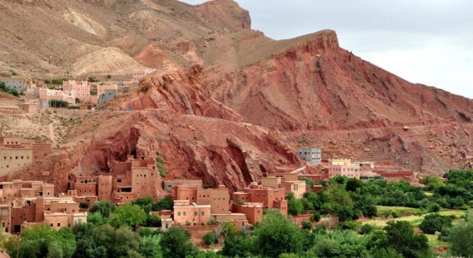 From Marrakesh: 4-Day Private Atlas Mountains & Desert Tour - Discovering Erg Chebbi