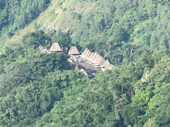 From Maumere: 4-Day Private Guided Tour of Flores With Food - Departure and Return
