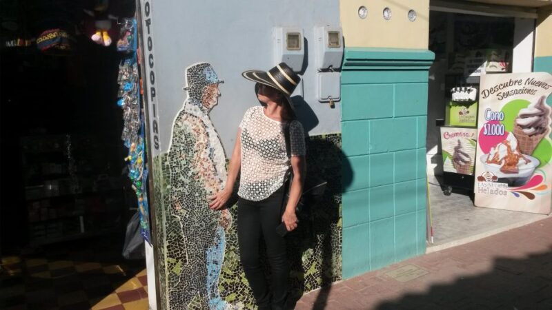 From Medellín: Full-Day Colombian Paisa Towns Tour - Key Points