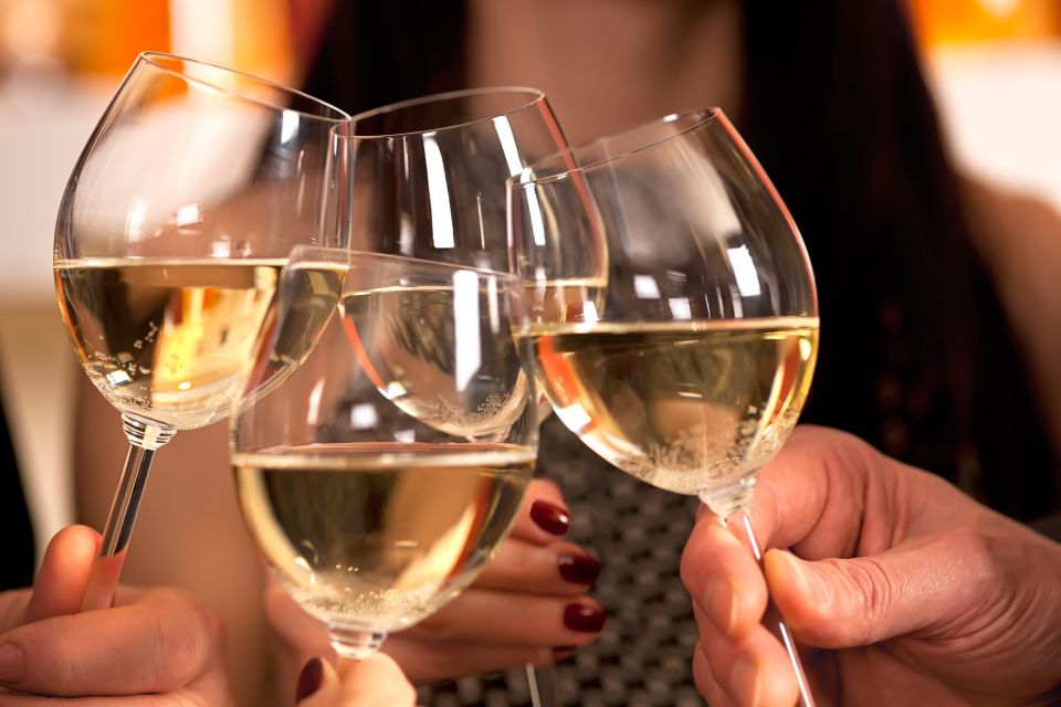 From Melbourne: Private Yarra Valley Winery Tour With Lunch - Experience