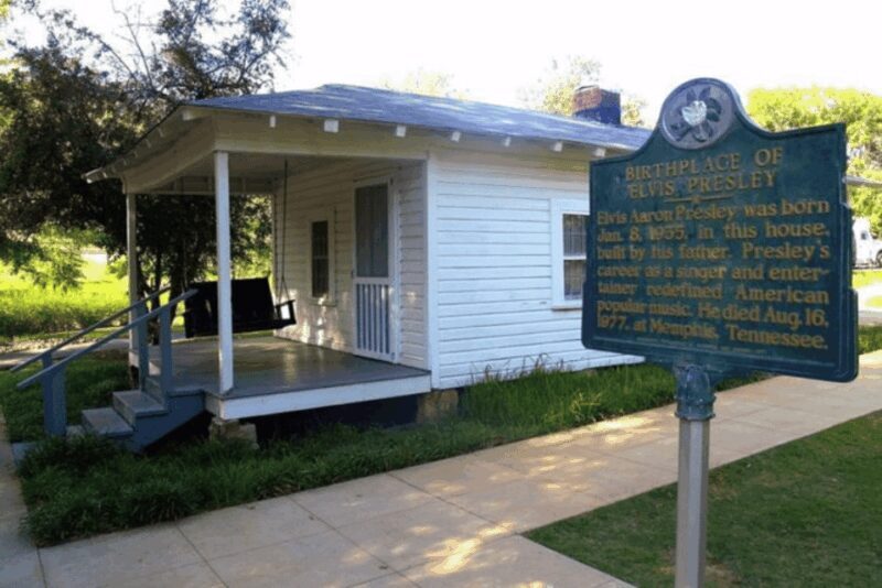 From Memphis: Elvis Presley Birthplace and Park Guided Tour - Accessibility and Practical Tips