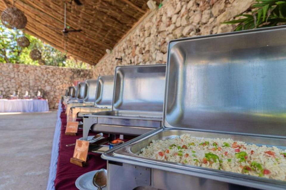 From Mérida: Chichén Itzá and Cenote Tour With Buffet Lunch - Delicious Mexican Buffet Lunch
