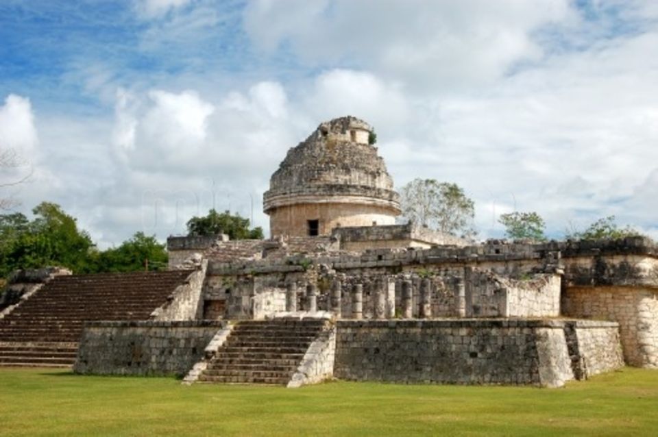 From Merida: Chichen Itza and Izamal Guided Tour - Savoring Yucatecan Cuisine