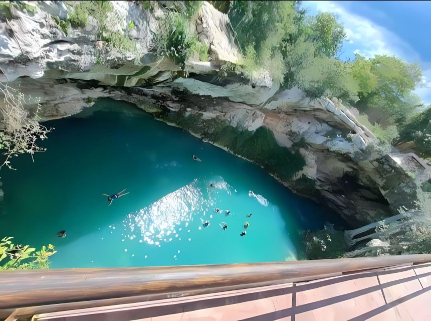 From Mérida: Tour 3 Wonderful Cenotes, Mayapan and Food - Included in the Tour