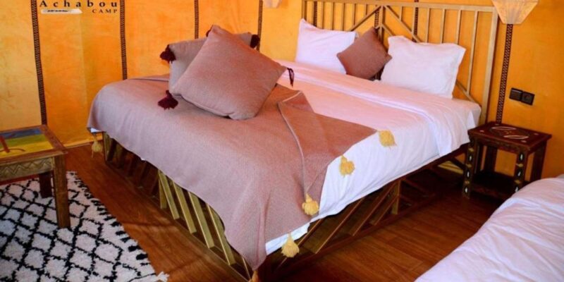 From Merzouga: Overnight Camel Trek Over Erg Chebbi Dunes - Experience Highlights