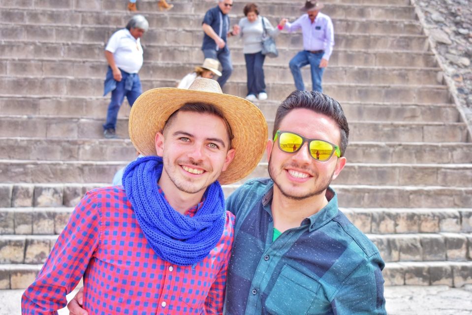 From Mexico City: Guadalupe Shrine and Teotihuacan Pyramids - Exploring the Basilica of Guadalupe