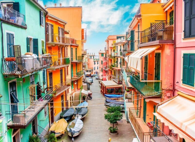 From Milan: Cinque Terre Day Trip with Boat Tour - Arrival at Cinque Terre: First Impressions