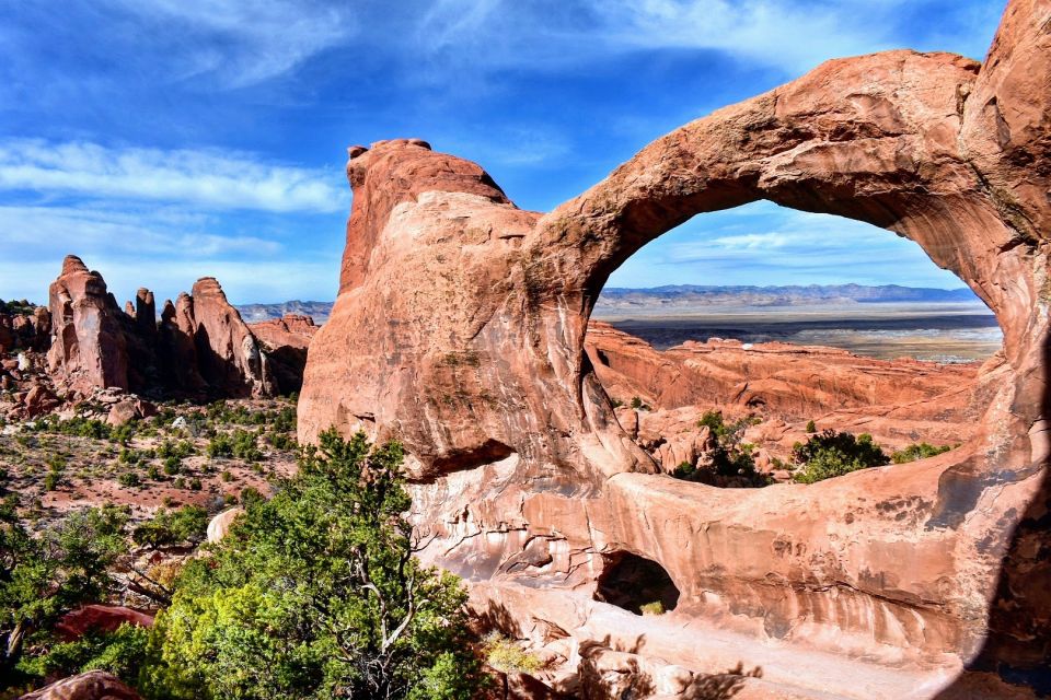 From Moab: Arches National Park 4x4 Drive and Hiking Tour - Frequently Asked Questions