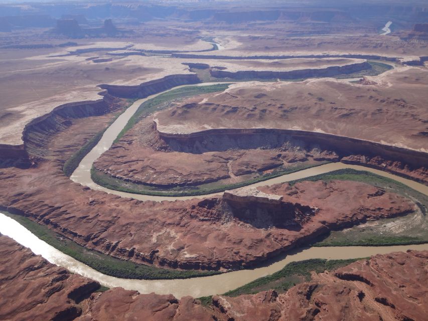 From Moab: Canyonlands 4x4 Drive and Calm Water Cruise - Adventure Drive in Canyonlands