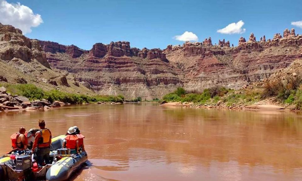 From Moab: Cataract Canyon Whitewater Rafting Experience - Activity Highlights