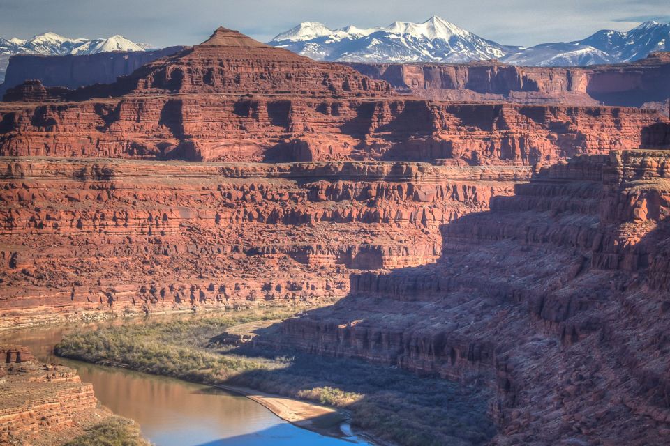 From Moab: Full-Day Canyonlands and Arches 4x4 Driving Tour - Discovering Arches National Park