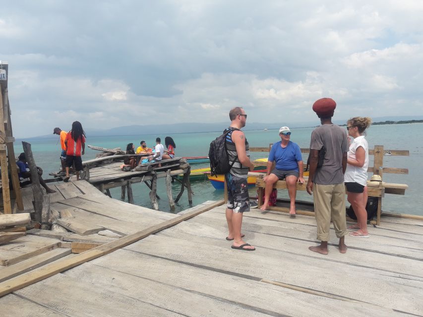 From Montego Bay: Appleton Estate & Pelican Bar Private Trip - Relaxation at Pelican Bar