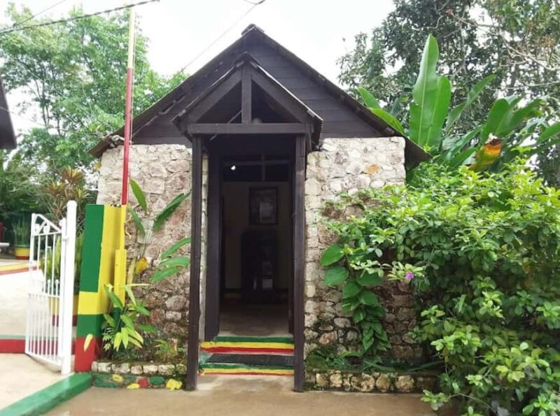 From Montego Bay: Bob Marley 9 mile & Dunns River falls tour - FAQ  