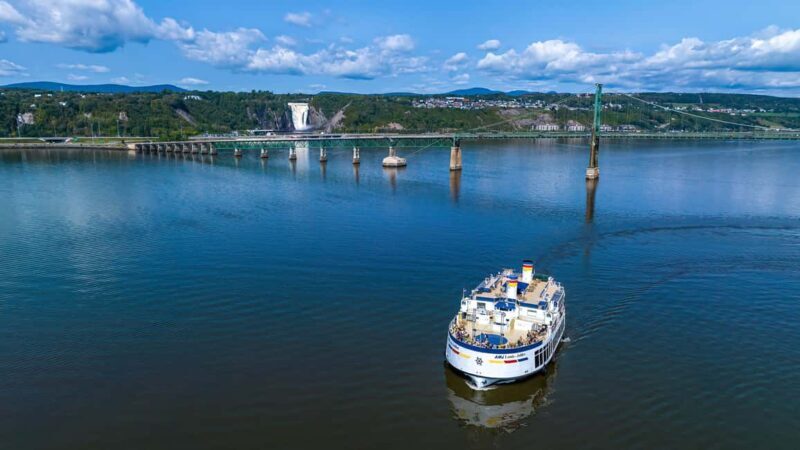 From Montréal: Québec City, River Cruise & Montmorency Falls - Key Points