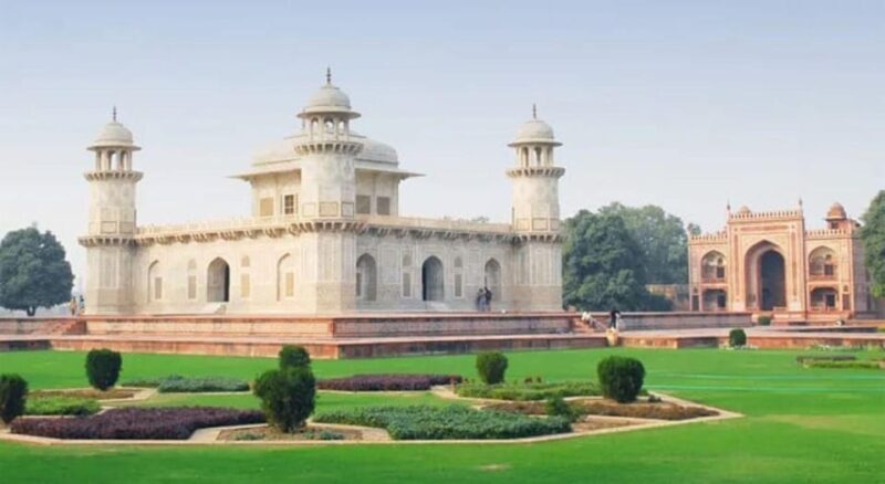 From Mumbai: Private Day Trip to the Taj Mahal - Important Information