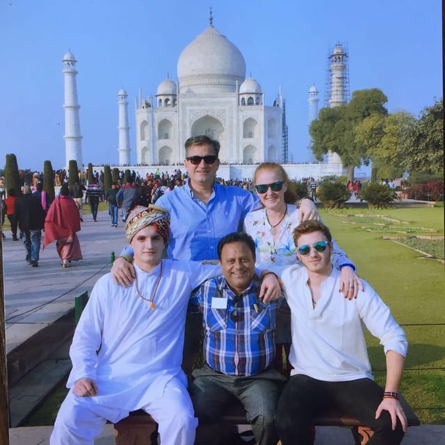 From Mumbai: Private Day Trip to the Taj Mahal - Customer Feedback