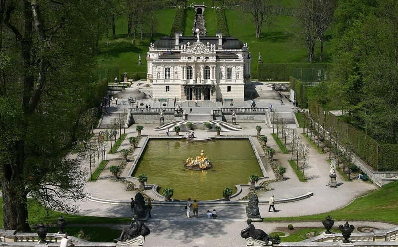 From Munich: To Neuschwanstein Castle, Linderhof, Oberammerg - Key Points