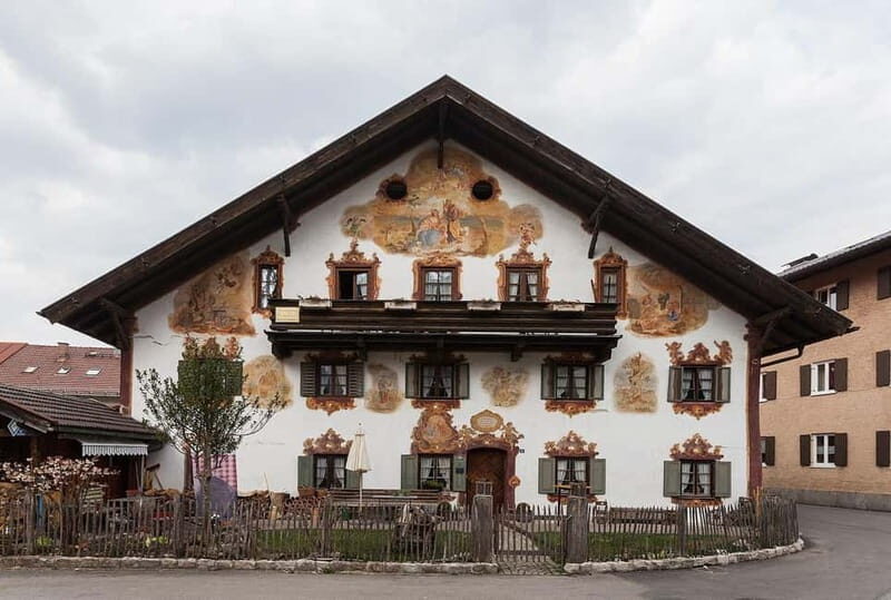 From Munich: To Neuschwanstein Castle, Linderhof, Oberammerg - What Makes This Tour Special?