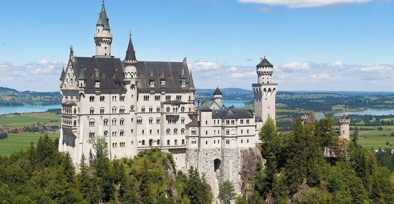 From Munich: To Neuschwanstein Castle, Linderhof, Oberammerg - Practicalities and Considerations
