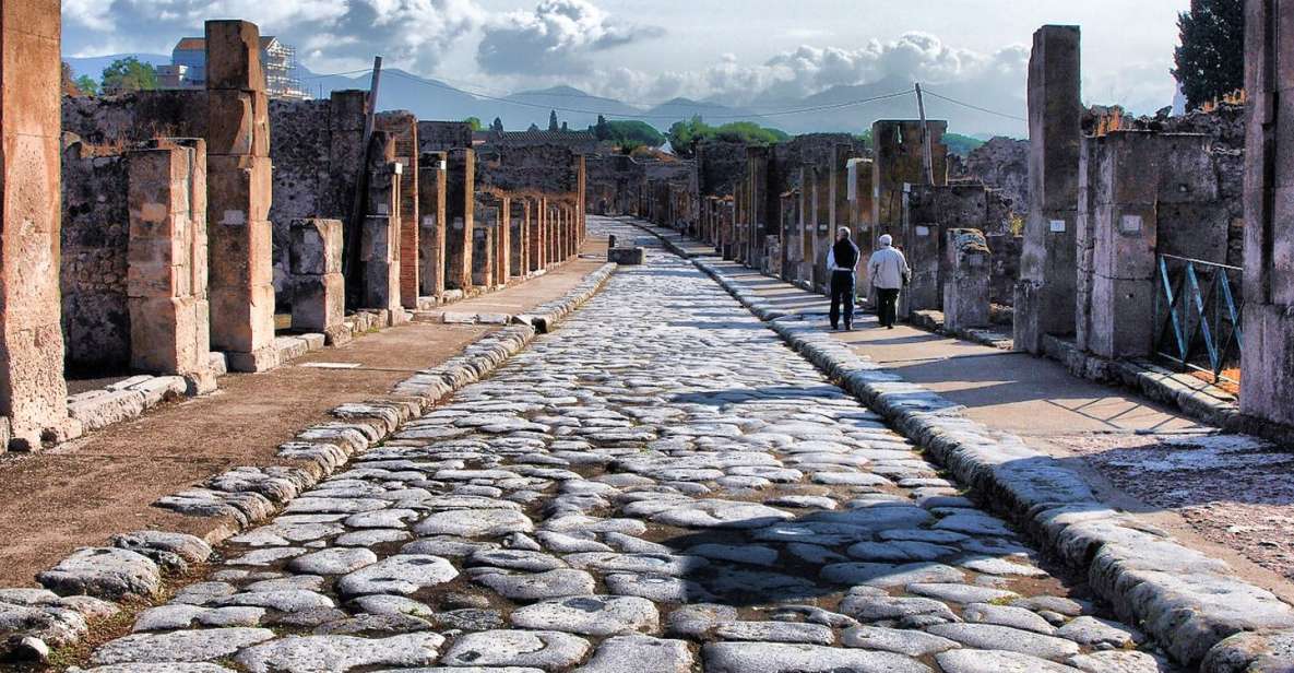 From Naples: Pompeii & Amalfi Coast Full-Day Trip With Lunch - Explore Pompeiis Ancient Streets
