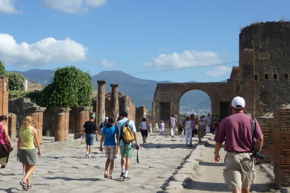 From Naples: Pompeii Half-Day Tour - Optional Cameo Factory Visit