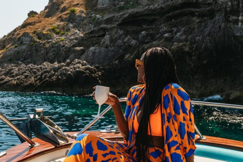 From Naples: Positano and Amalfi Boat Tour with Drinks - The Itinerary and Experience in Detail