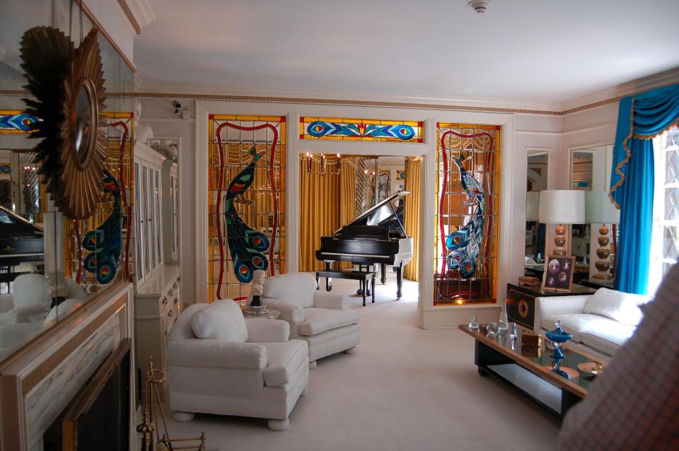 From Nashville: Memphis Tour With Graceland VIP Access - Guided Sun Studios Tour