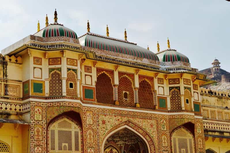 From New Delhi: Jaipur Day Trip With Amber Fort and City - Itinerary Highlights