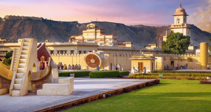 From New Delhi: Jaipur Day Trip With Amber Fort and City - Customer Reviews and Ratings