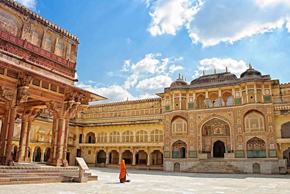 From New Delhi: Jaipur Guided City Tour With Hotel Pickup - Transportation and Accessibility