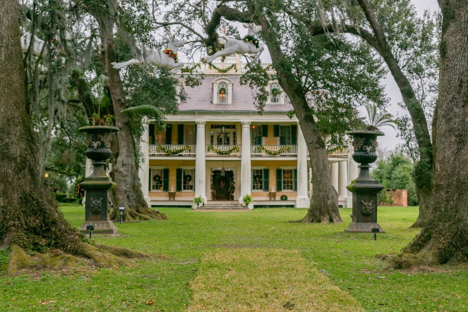 From New Orleans: Swamp Airboat, 2 Plantation Tours & Lunch - Airboat Ride in Louisiana Swamps