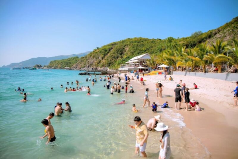 From Nha Trang : Tour 3 Islands of Nha Trang - Food and Beverages