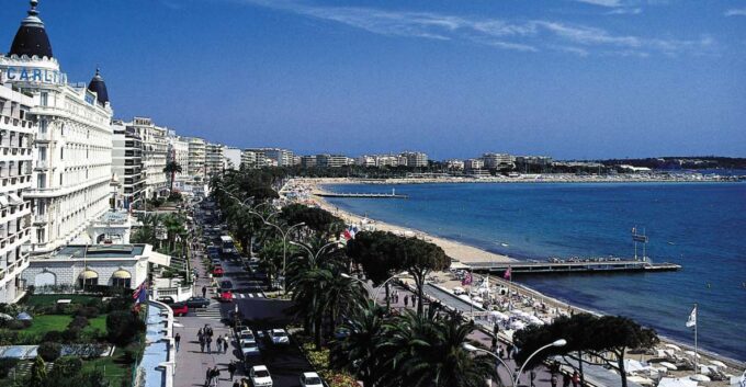From Nice: Cannes, Antibes & Saint-Paul-de-Vence Tour - Frequently Asked Questions