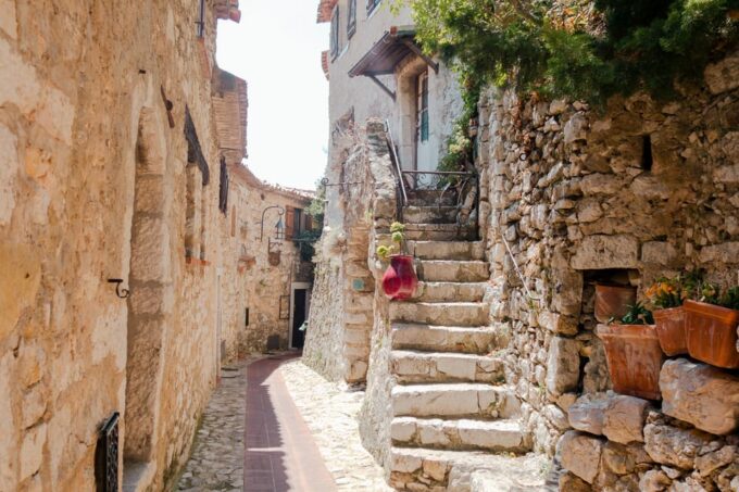 From Nice: Eze, Monaco, and Monte Carlo Half-Day Trip - Nearby Attractions to Explore