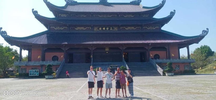 From Ninh Binh : Hoa Lu, Bai Dinh, Trang An, Mua Cave Tour - Mua Cave Trekking
