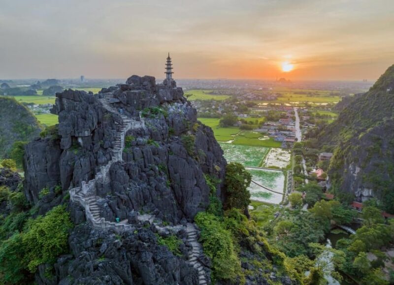 From Ninh Binh: Hoa Lu, Trang An, Mua Cave, & Bich Dong Tour - Pickup and Initial Visits