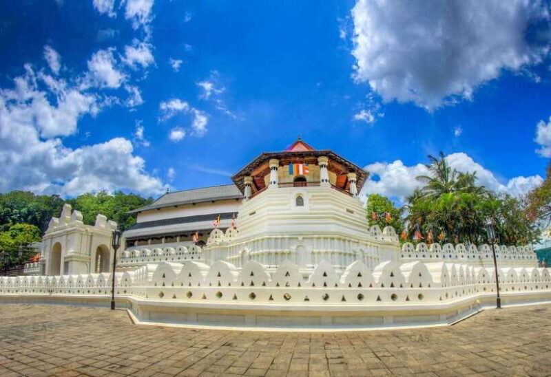 From Nuwara Eliya To Kandy Drop Tour - FAQ