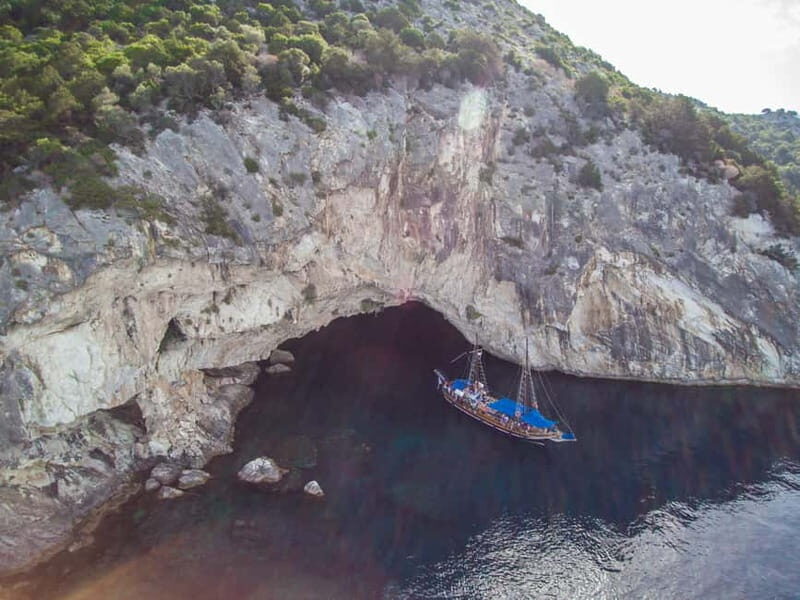 From Nydri: Lefkada Forgotten Islands Day Cruise with Lunch - Authenticity and Guest Experience