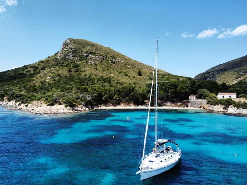 From Olbia: sailing tour between Tavolara and Cala Moresca - Key Points